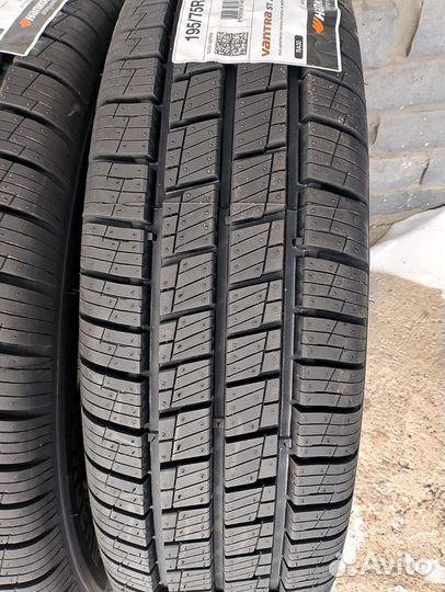 Hankook Vantra ST AS2 RA30 195/75 R16C 107R