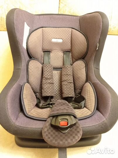 Автомобильное кресло