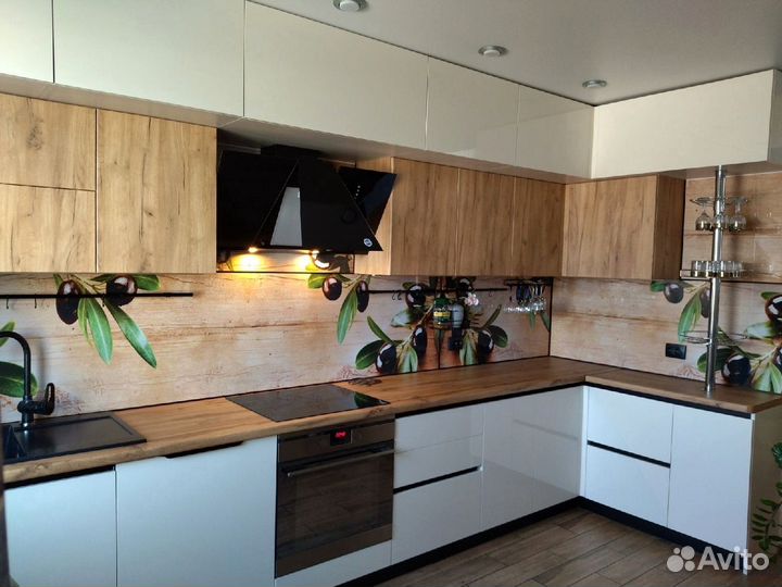 Кухня с островом на заказ