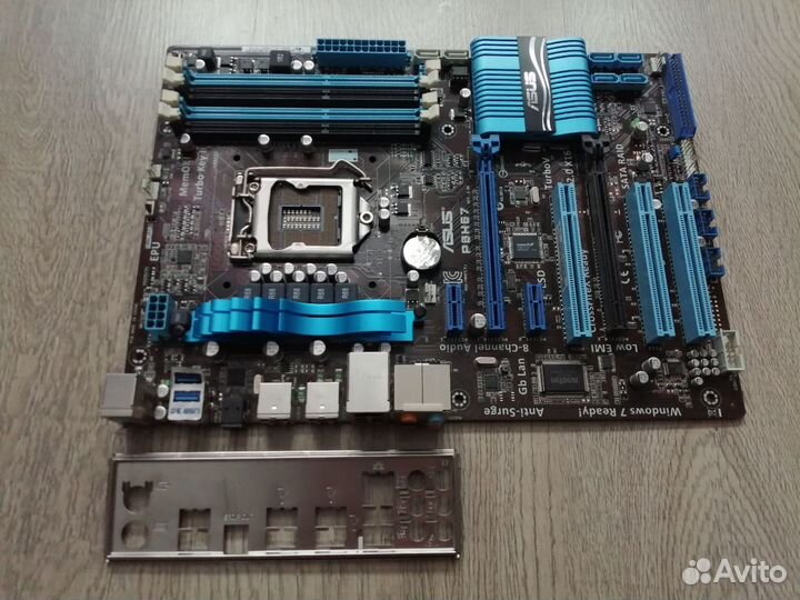 Материнские платы 1155 asus P8H67 P8B75 P8Z77