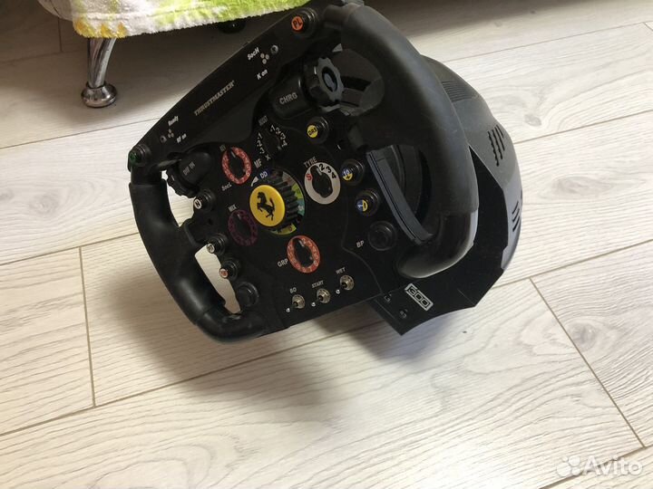 Руль Thrustmaster T300
