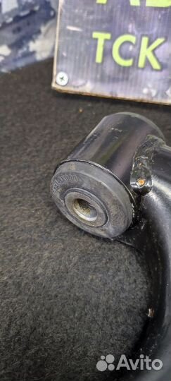 Передний правый рычаг KIA Ceed 2 JD