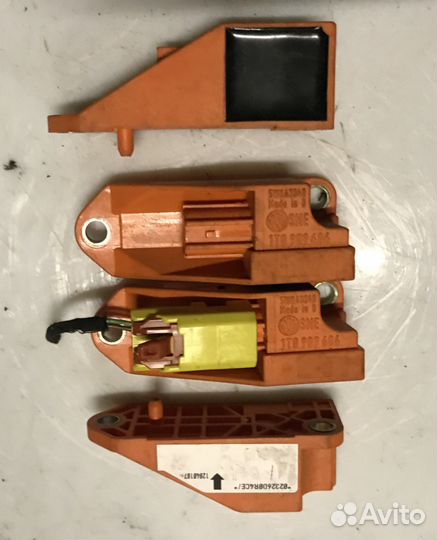 Датчик airbag Volkswagen Touran 1T0909606