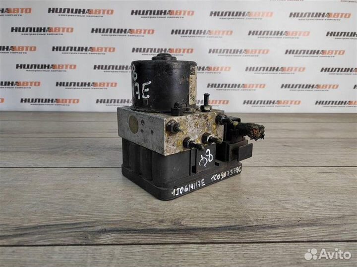 Блок ABS (абс) Volkswagen Golf 4 хэтчбек 1J1 1.6