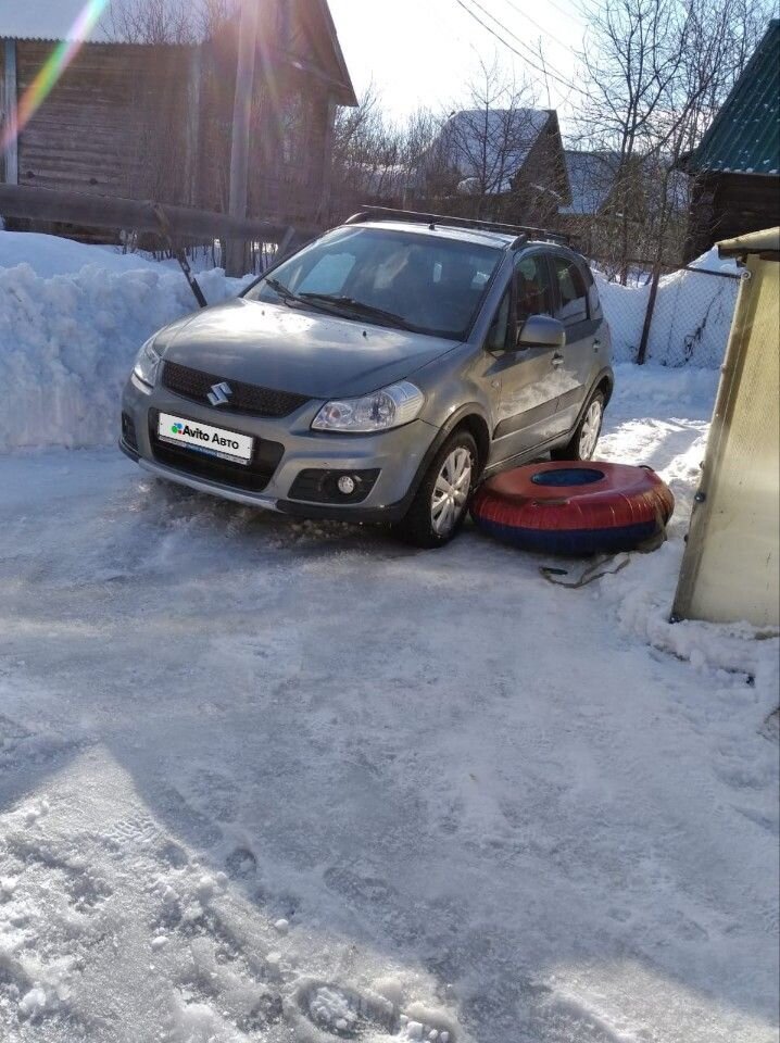 Suzuki SX4: фото владельца