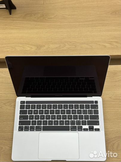 Apple MacBook Pro 13 8/256 Silver