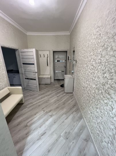 2-к. квартира, 58 м², 1/2 эт.