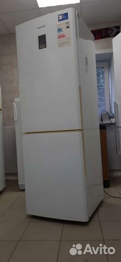 Холодильник Samsung Full No Frost 177sm