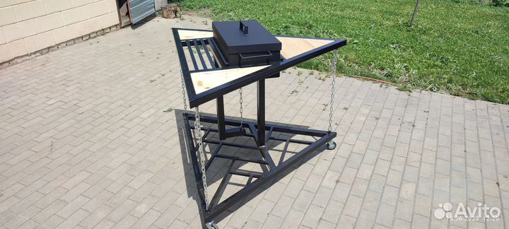 Мангал треугольный