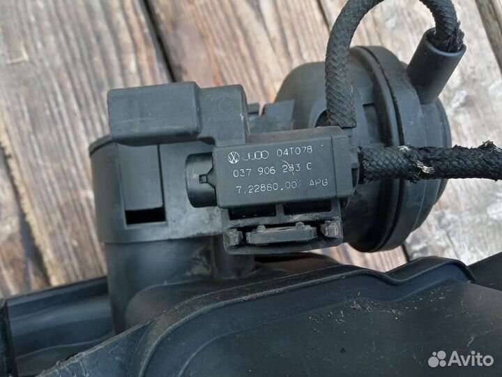 Впускной коллектор ALT 2.0 Ауди А4 8Е Audi A4 8E