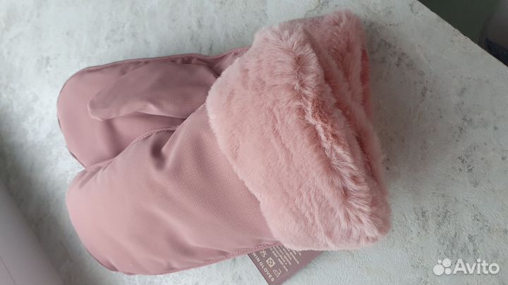 Варежки женские новые