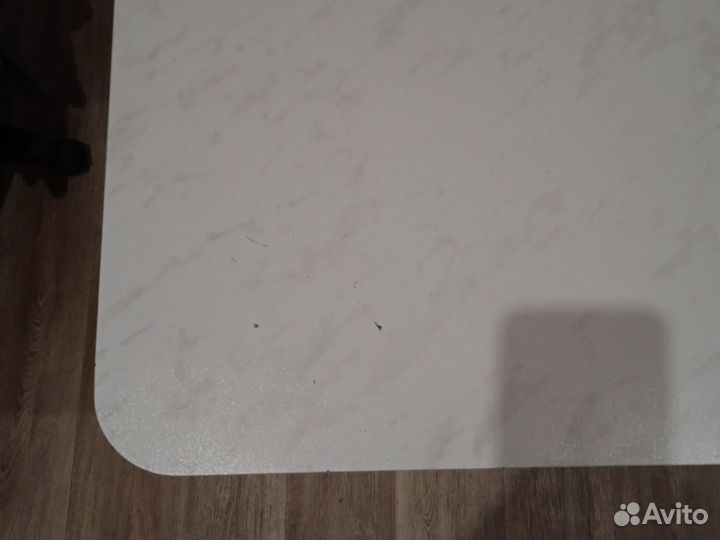 Кухонный стол