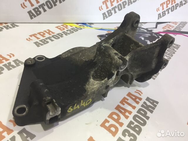 Рено Трафик Кронштейн навесного оборудования