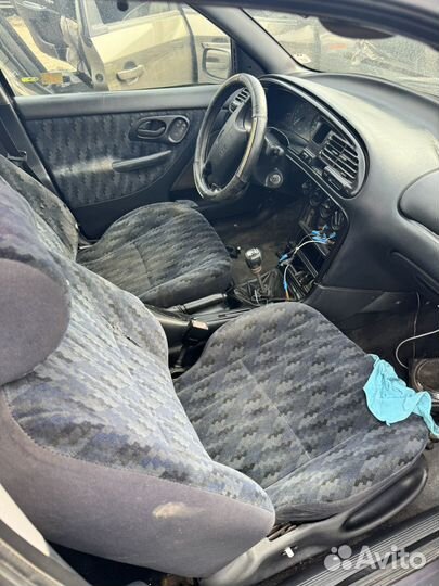 В разборке ford mondeo 1