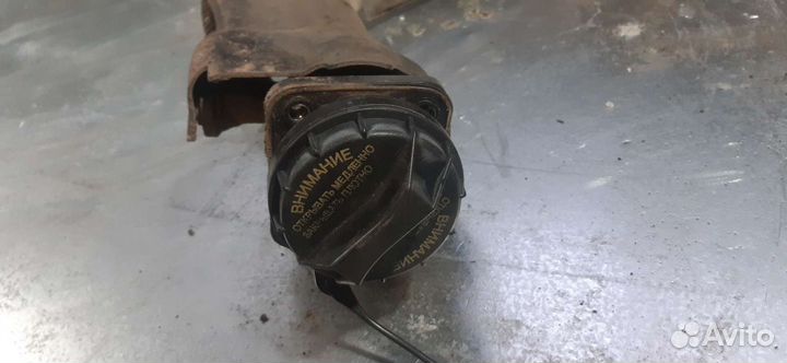 Топливная (заливная) горловина kia rio 3