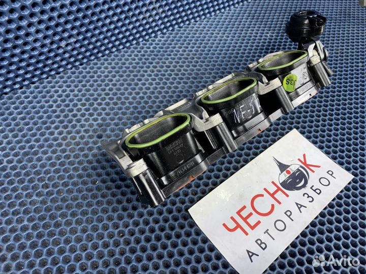 Коллектор впускной VW Touareg NF 2 2010-2014