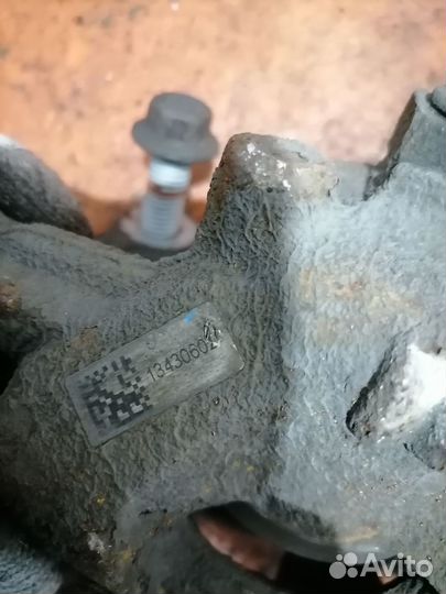 Суппорт тормозной передний левый Opel Mokka