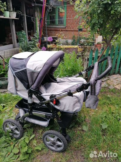 Коляска состояние нового