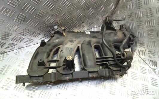 Впускной коллектор бензиновый mercedes benz C-clas