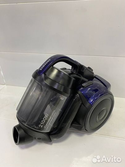 Пылесос с контейнером Samsung SC21K5136VB