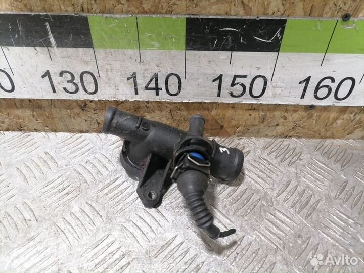 Фланец системы охлаждения Skoda Octavia 2000 2011