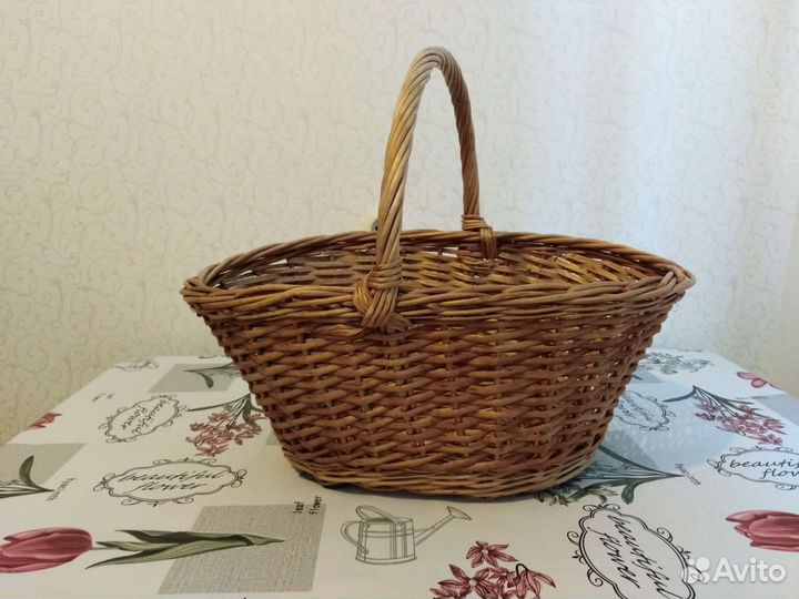 Корзина плетёная ручной работы