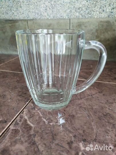 Пивные бокалы, кружки