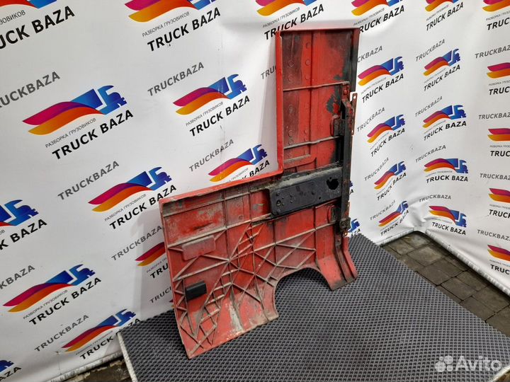 Накладка кабины левая Renault Magnum