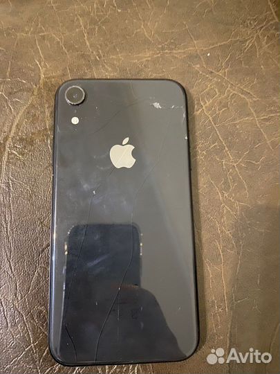 Телефон iPhone XR 64
