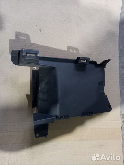 Дефлектор радиатора Renault Logan (2014-Н. в. )