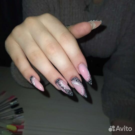 Маникюр с покрытием гель-лаком