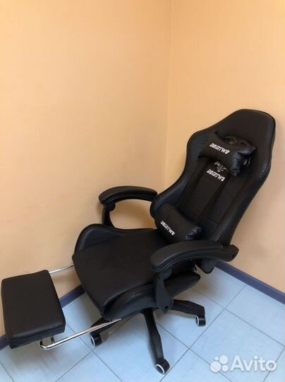 Компьютерное игровое кресло геймерское с массажем