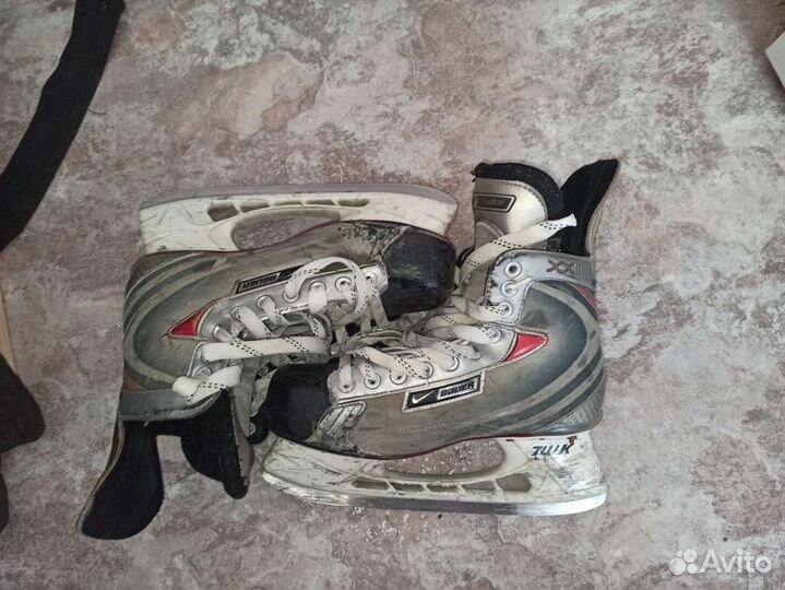 Хоккейные коньки Bauer
