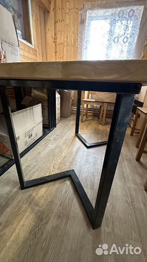 Стол в стиле лофт