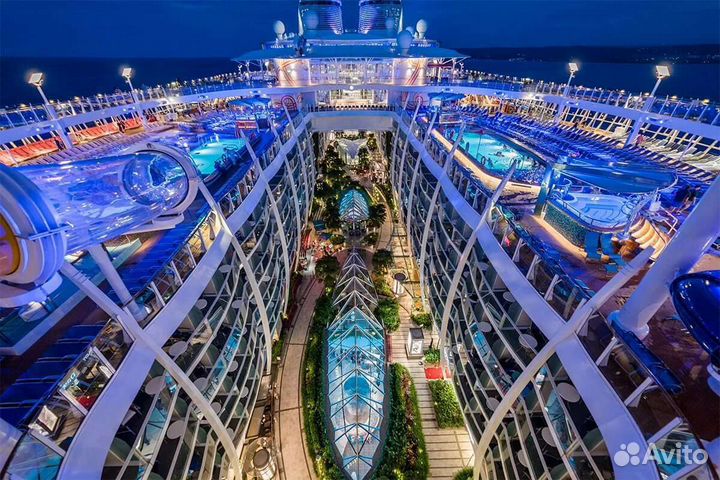 Морской Круиз на лайнере на нг в Дубаи