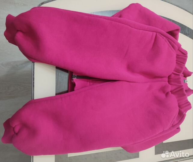 Костюм спортивный на девочку 98 размер