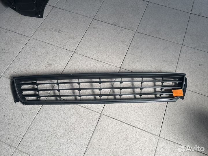 Решетка бампера на Polo 2011-2014 хром