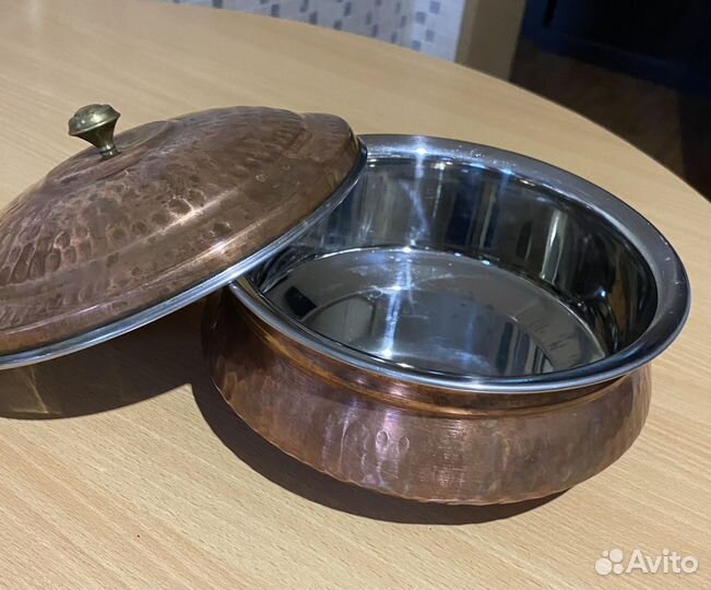 Медная кастрюля