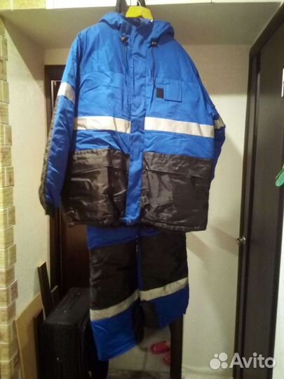 Два комплекта мужской зимней спецодежды