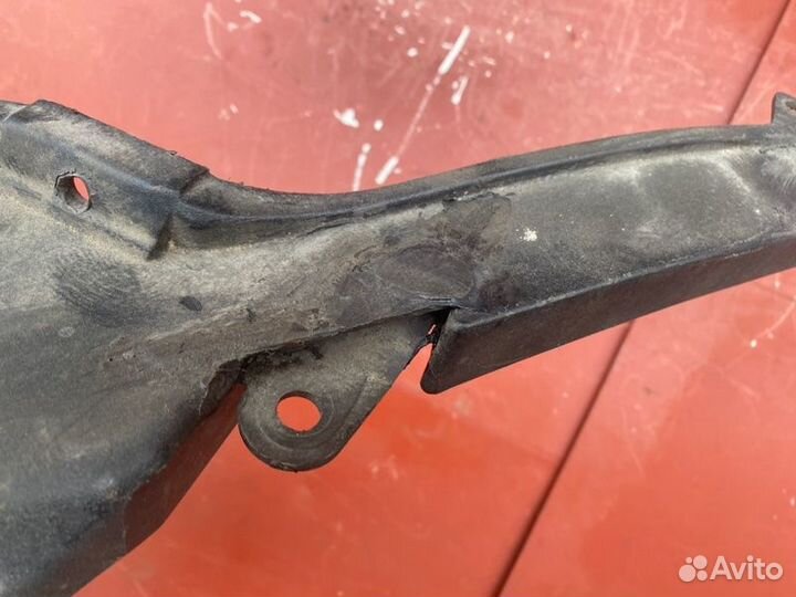 Передняя панель телевизор передняя Mazda 5