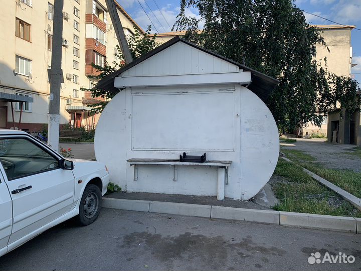 Железный киоск