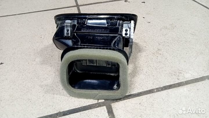 Дефлектор воздуховода Volkswagen Polo.Оригинал.бу