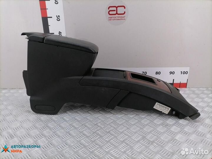 Подлокотник Cadillac SRX 2006 89039977