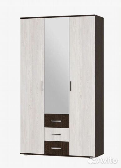 Шкаф 3 х створчатый