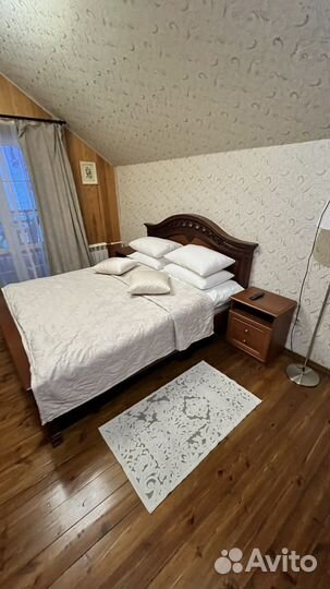 Спальный гарнитур