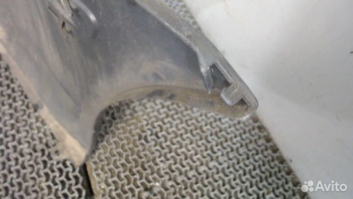 Бампер Toyota Avensis 2, 2004