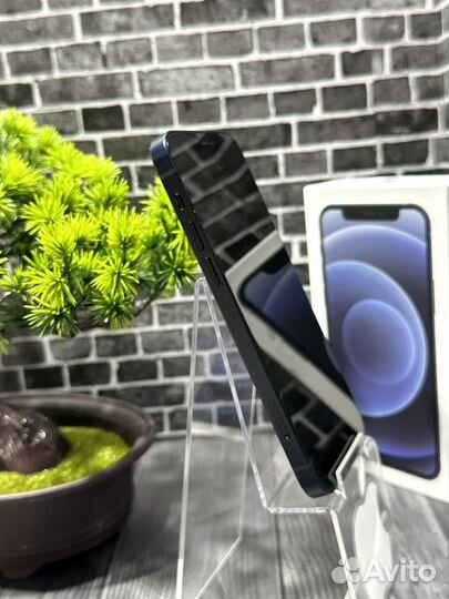 iPhone 12, 64 ГБ