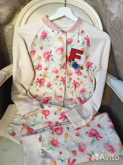 Пакет одежды на девочку 146 152