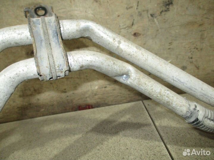 Трубка кондиционера Toyota Hiace 5 (H200)