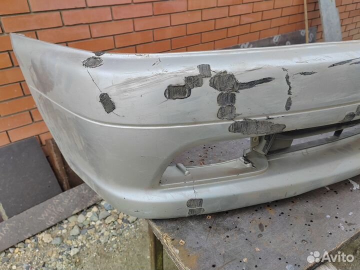 Бампер передний Toyota Carina AT211